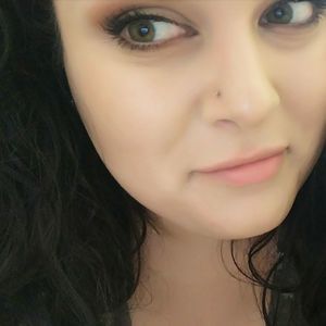 Meet your Posher, Lindsey